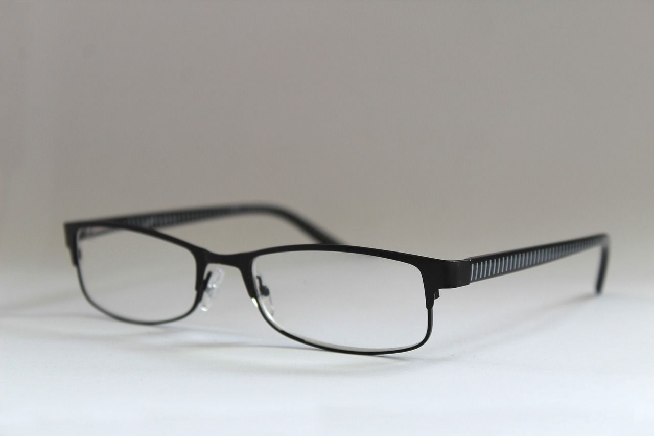Jak wybrać dobre okulary korekcyjne?