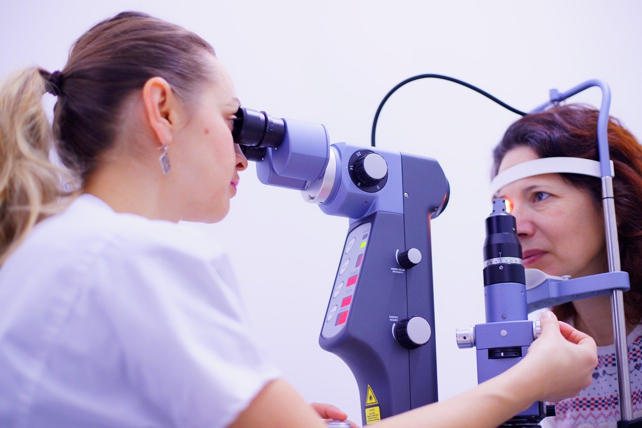 Dlaczego warto się podjąć laserowej korekty wzroku?